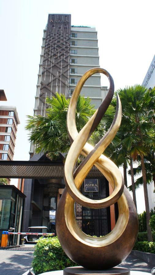 The Astra Chiang Mai Apartment Exterior foto