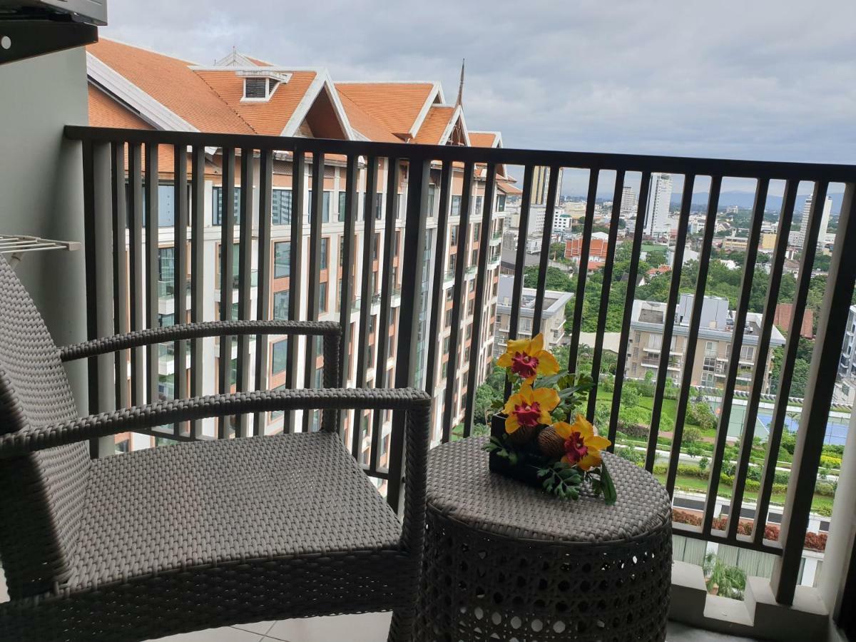 The Astra Chiang Mai Apartment Exterior foto